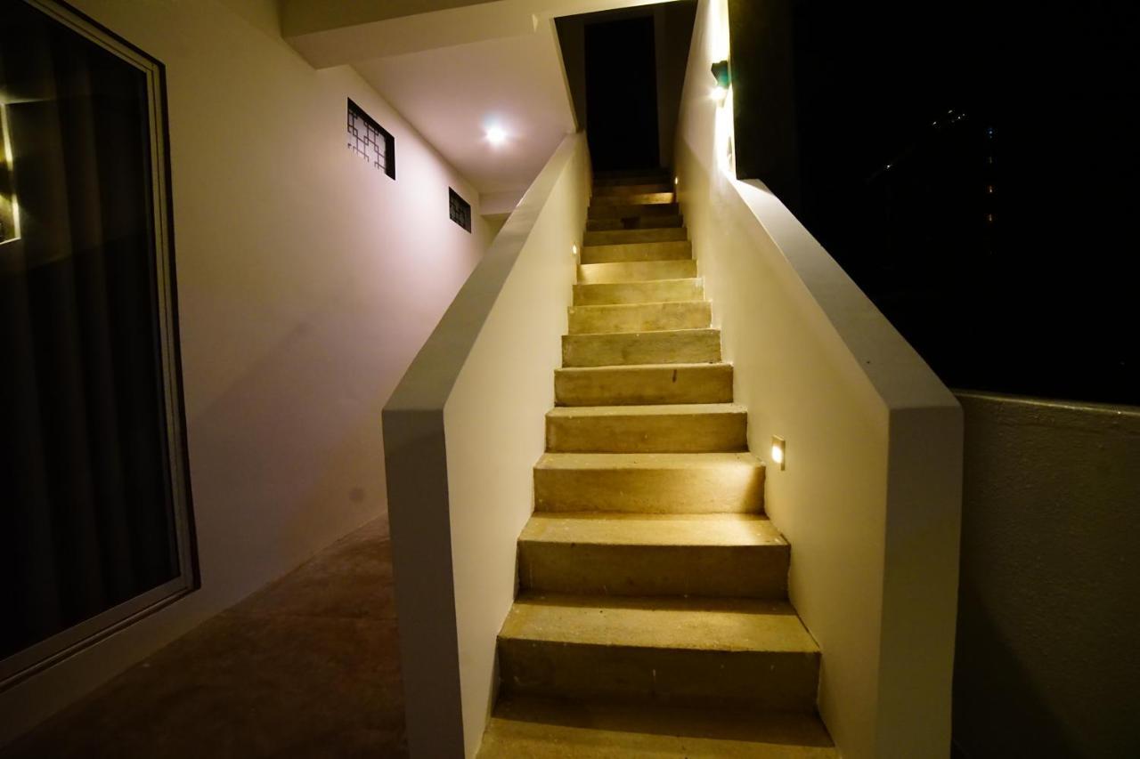 Island Life Hotel Negombo Buitenkant foto